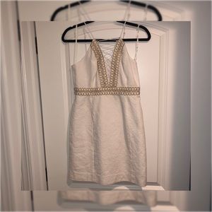 EUC White Lilly Pulitzer dress with gold detail